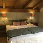 Du Feug 木屋 *